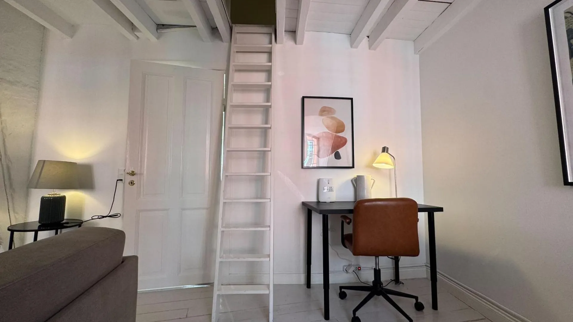 Cozy Apartments In Heart Of Copenhagen Near Stroget & Hojbro Plads 0*,  Danimarka